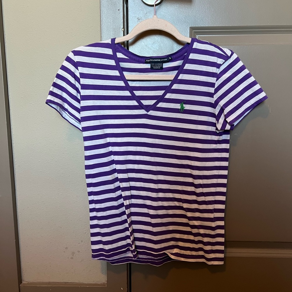 V-Neck T-shirt